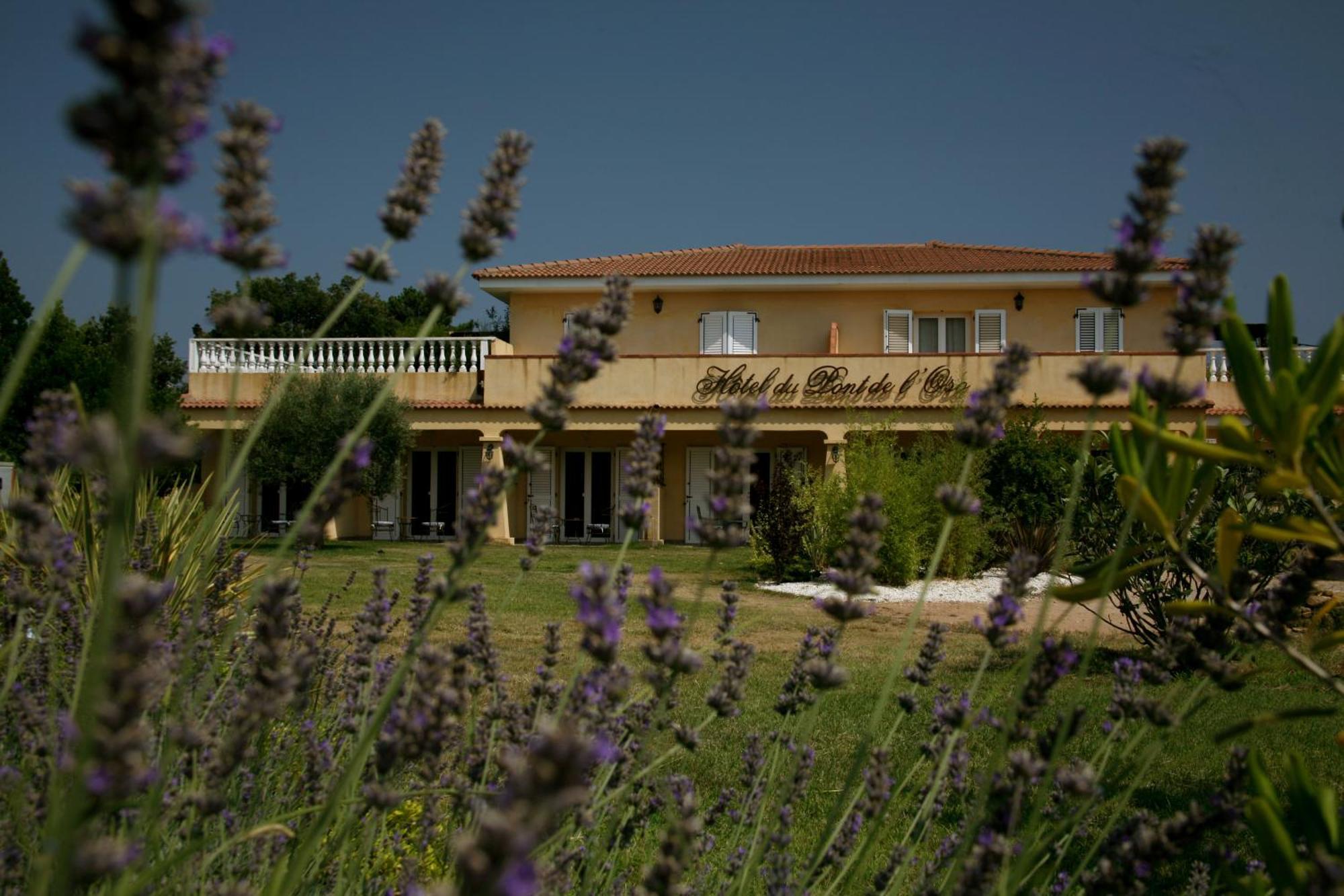 Hotel Du Pont De L'Oso Lecci Zewnętrze zdjęcie