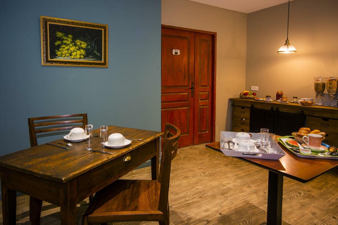 Hotel Du Pont De L'Oso Lecci Zewnętrze zdjęcie