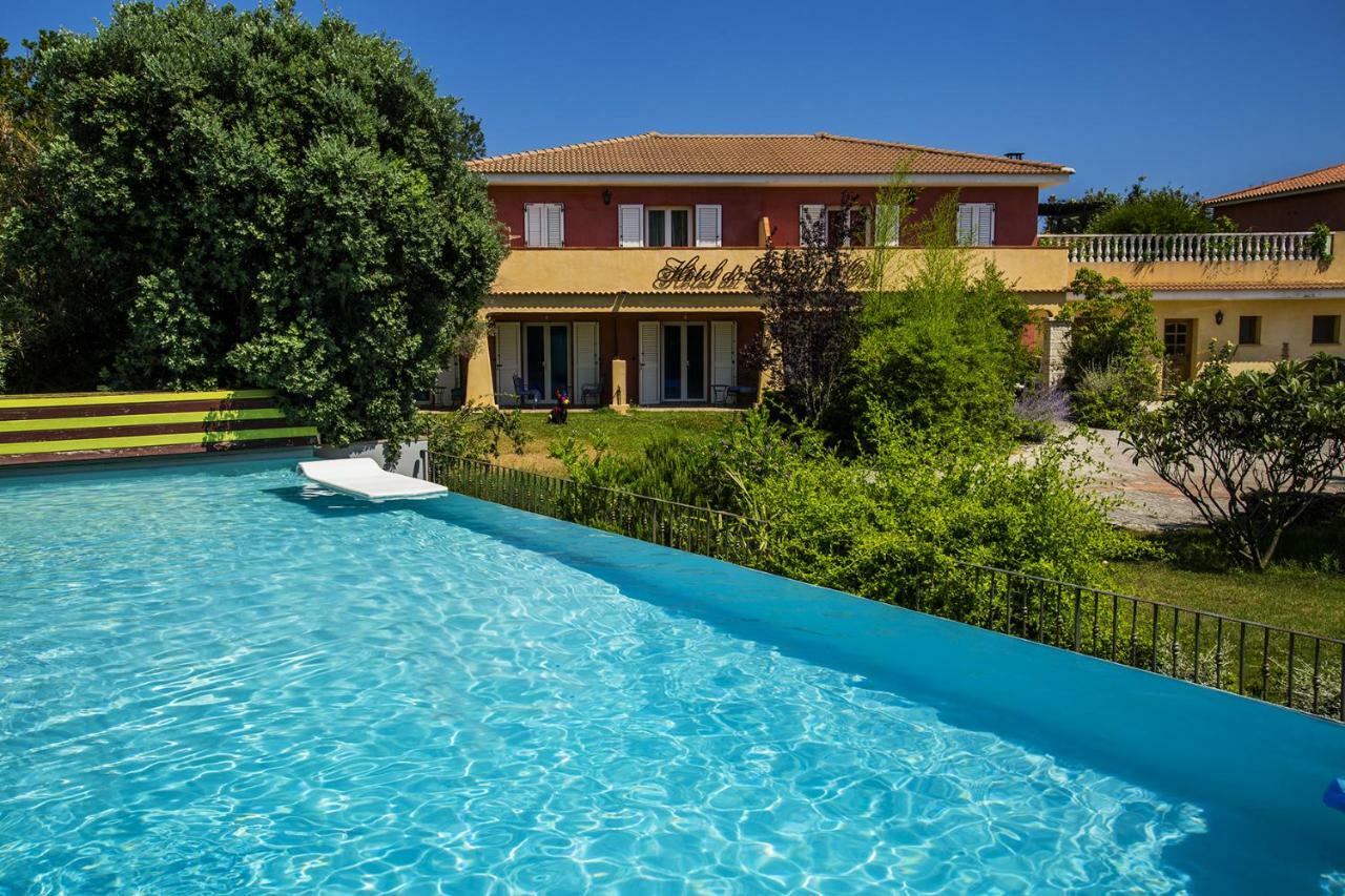 Hotel Du Pont De L'Oso Lecci Zewnętrze zdjęcie