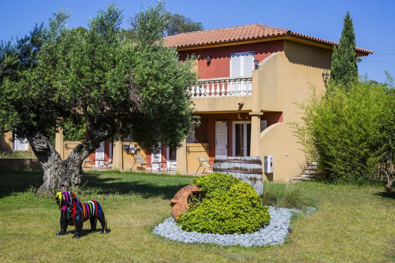 Hotel Du Pont De L'Oso Lecci Zewnętrze zdjęcie