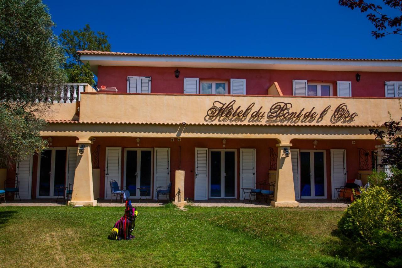 Hotel Du Pont De L'Oso Lecci Zewnętrze zdjęcie